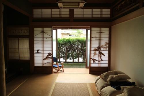 Susami House | Lacomaゲストハウスー海と星空にとけこむ癒しの宿