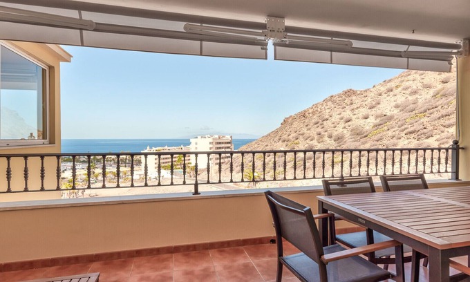 Palm-Mar Ski Chalet | Laderas - FRONT SEA VIEW