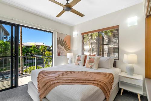 Trinity Beach Apartment | Lagoon Breeze - Beachside Living with Resort Perks