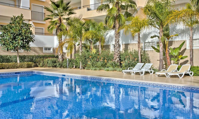 Funchal Apartment | Lagos Palm Tree 1 With Pool by Homing