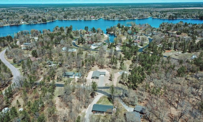 Nekoosa Cottage | Lake Access/Dog Friendly/Quiet Cul-de-sac