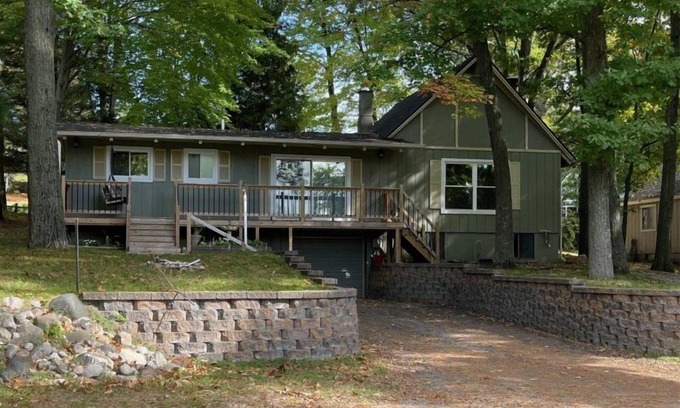 Canadian Lakes Cottage | Lake Access | Firepit, Fireplace, Dock & Views