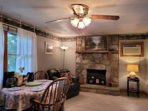 Melrose House | Lake Congamond Suffield House
