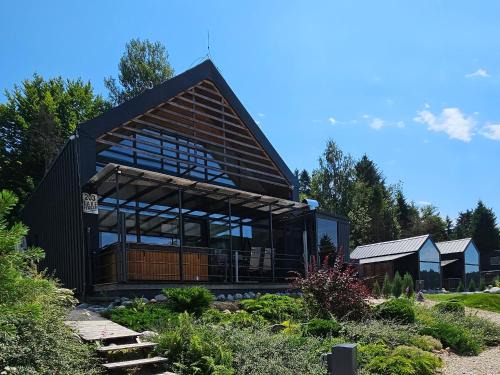 Dedinky Villa | Lake Forest Dedinky