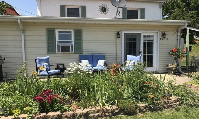 Delton Cottage | Lake Front Cottage on Upper Crooked Lake