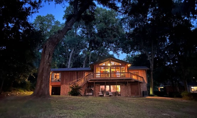 Lake Park House | Lake Hideaway @ Hammock Trails