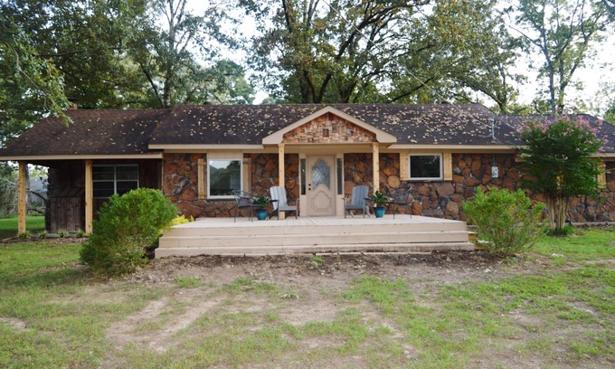 Clarksville House | Lake House on Ludwig