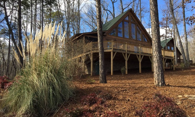 Serenity Bay Cabin | LAKE KEOWEE LAKEVIEW CABIN WITH DOCK CLOSE TO CLEMSON