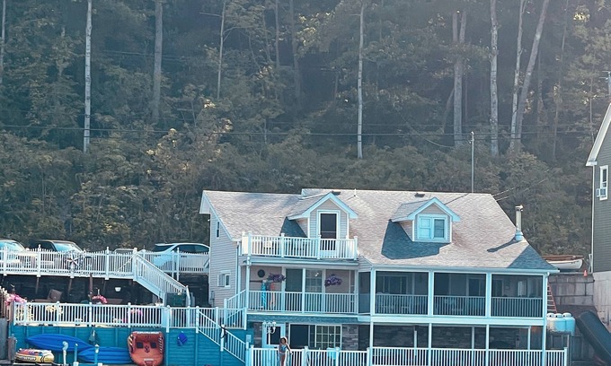 Cuba House | Lake Living Paradise! Views from every level, screened in deck, fire pit & more!