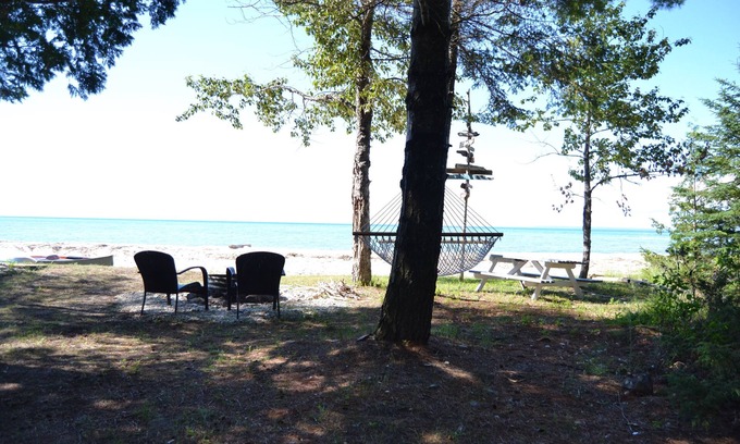 Carp Lake Cottage | Lake Michigan Cecil Bay- November reduced rates and 2 night minimum stay!