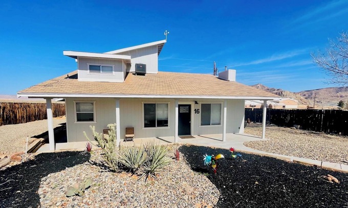 Big Water House | Lake Powell Charming 2-bedroom house withnAmazing Views