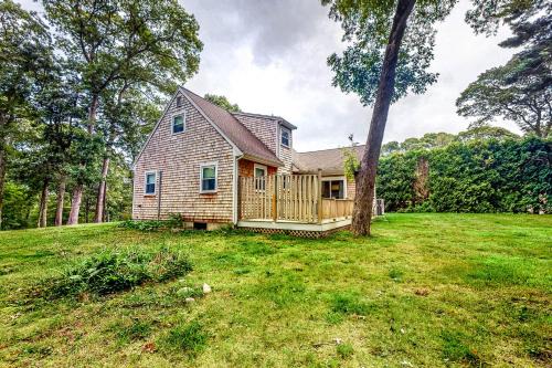 East Falmouth House | Lake Shore Living