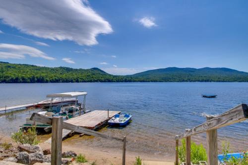 Rumney House | Lake Stinson Cottage with Sunroom and Shared Dock!
