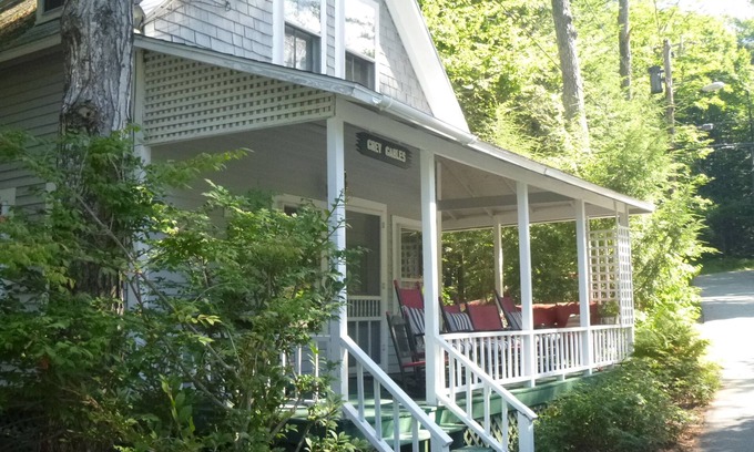 Mount Sunapee House | Lake Sunapee Cozy Cottage - Blodgett Landing
