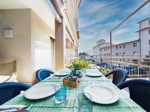 Sarnico Apartment | LAKE VIEW 20 - free wi-fi - just 50 meters from the lake
