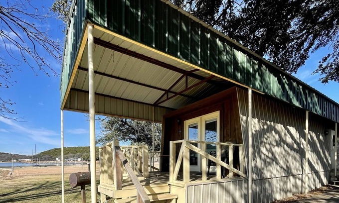 Graham Cabin | Lake View cabin #16