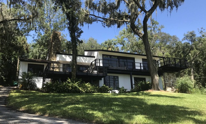 Mount Dora House | Lake view Chalet