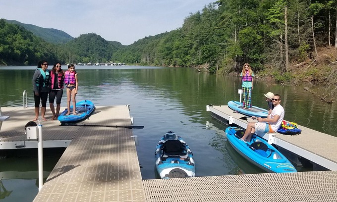 Butler Cabin | Lake Watauga FAMILY FUN, Sunny Lake Front Home Private Dock Water Toys WiFi