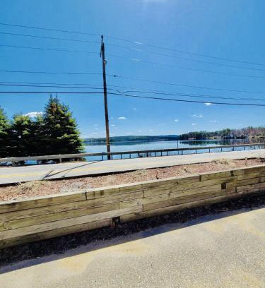 Winnisquam Apartment | Lake Winnisquam 1 Bedroom Condo with Lake Views