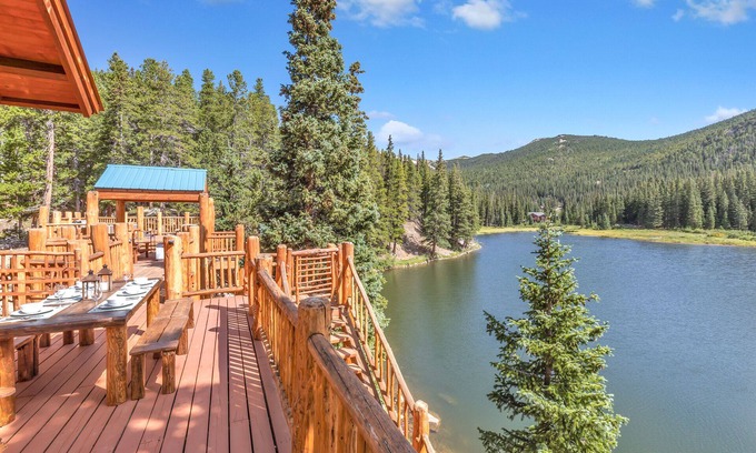 Saint Mary's House | Lakefront 3BR Cabin 1 Hr from Denver
