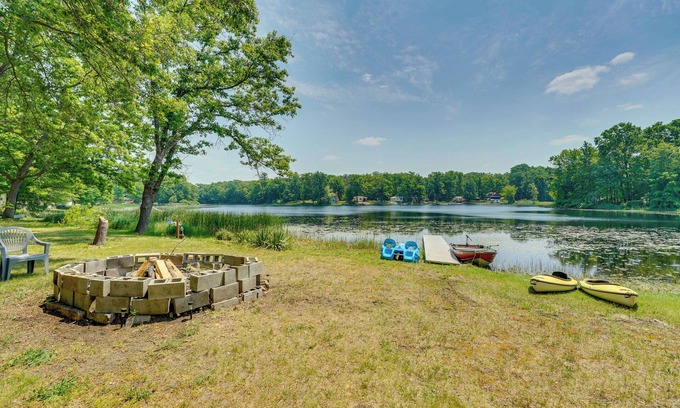 Brohman Cottage | Lakefront Brohman Retreat w/Dock & Fire Pit!