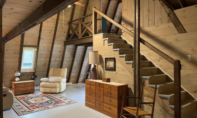 Mount Vernon Cabin | Lakefront Cabin - 20 minutes from Farmington