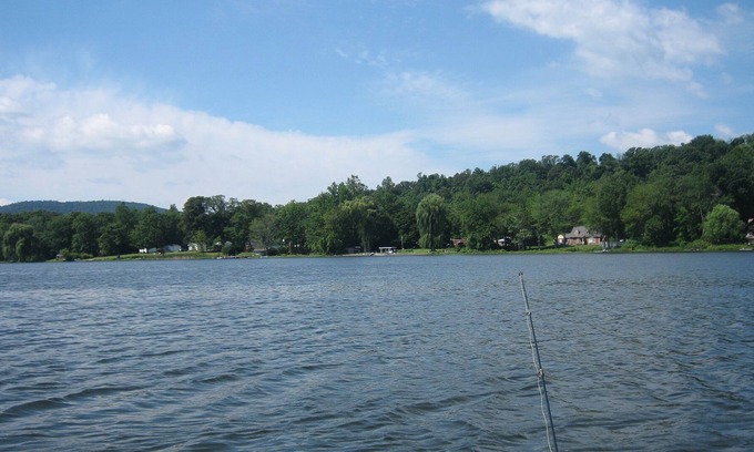 Ulster Park Cottage | Lakefront Cabin, Hudson Valley NY