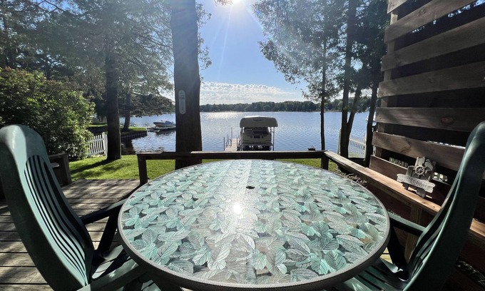 Gladwin Cottage | Lakefront Cottage on Wiggins Lake
