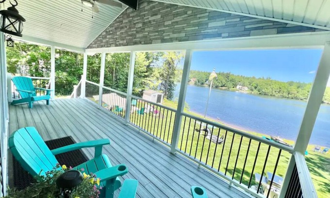 Barnstead House | Lakefront, gameroom,Air Conditioner,firepit, kayaks, canoes, frog mat,pedal boat