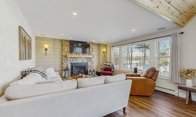 Gray House | Lakefront house with private beach, firepit, dock, 4 kayaks, grill & hot tub