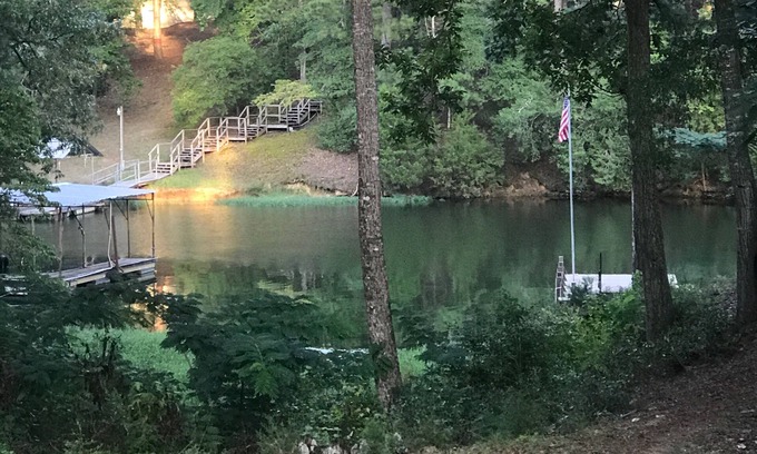 Abbeville House | Lakefront Lodge: Private Dock, Fisherman's Paradise with Comforts of Home