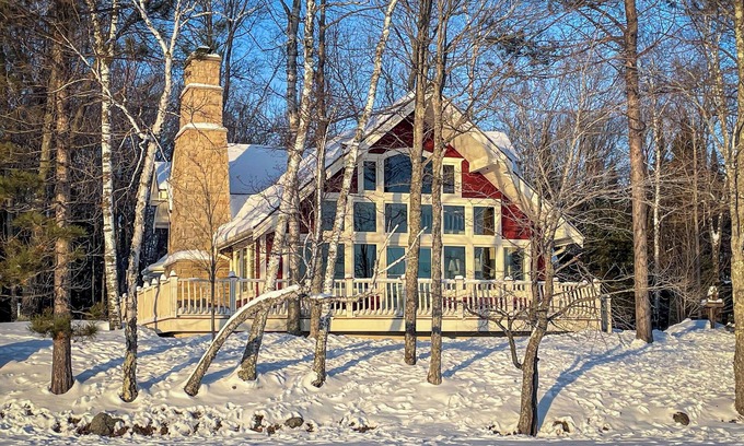 Channing Cottage | Lakefront Michigan Retreat w/Private Dock