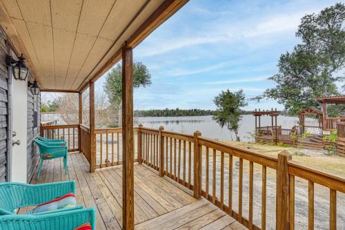 Parker Apartment | Lakefront Panama City Studio with Hot Tub Access