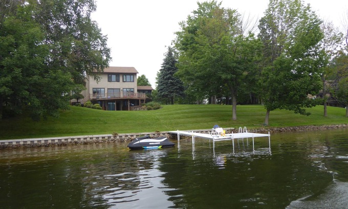 Canadian Lakes House | Lakefront property in resort community, Year round