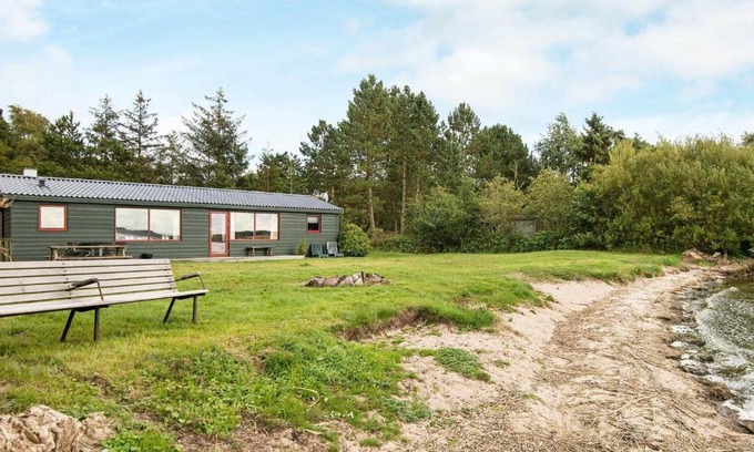 Skanderborg Municipality House | Lakefront Retreat in Sohojlandet - By Traum Ferienwohnungen