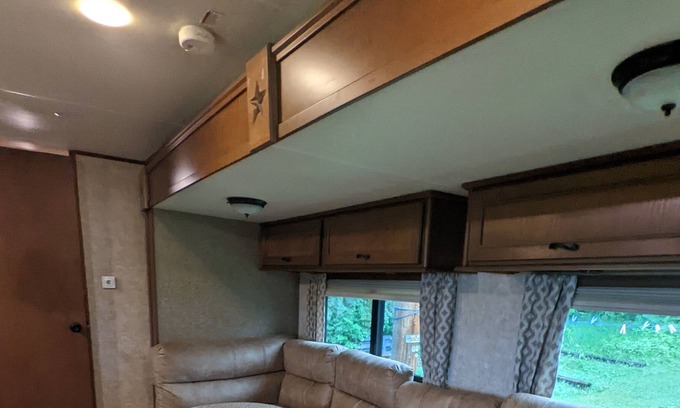 Northern Alberta House | Lakefront RV near beach & golf course!