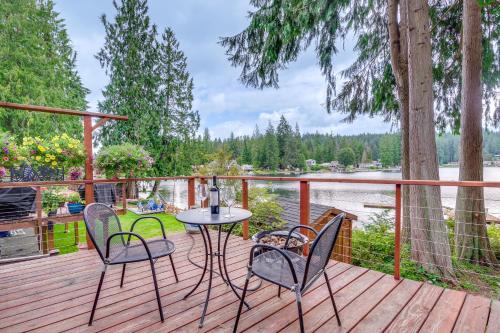 Lake Roesiger House | Lakefront Snohomish Home about 13 Mi to Historic Dtwn
