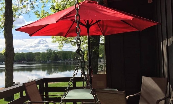 Annandale Condo | Lakeshore Condominium Cabin on Clearwater Lake
