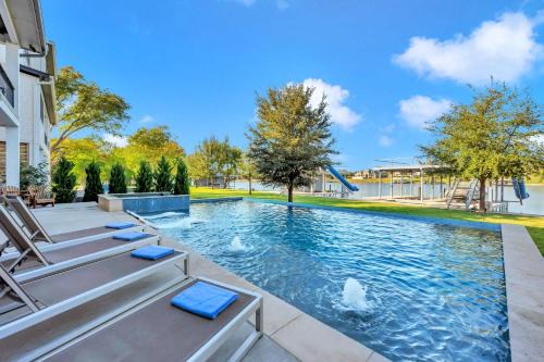 Kingsland House | Lakeside 499 and Concierge Services