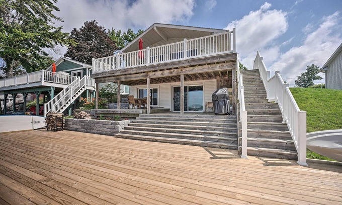 Duck Lake House | Lakeside home with large deck for enjoyment