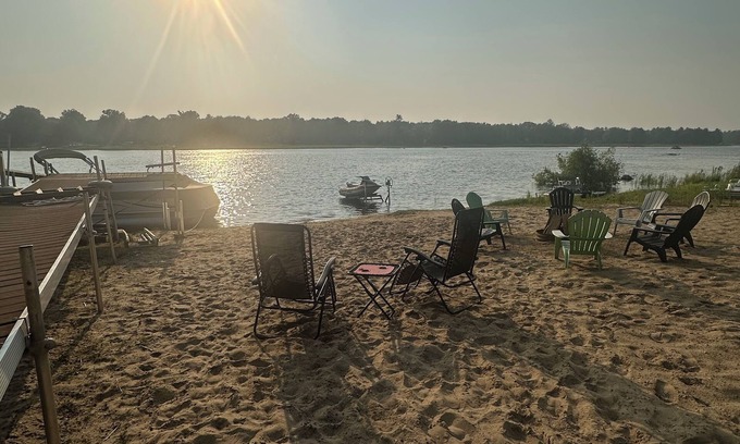 Gladwin House | Lakeside Sunsets at this 3-bedroom lake cottage that sleeps 12 on Secord Lake.