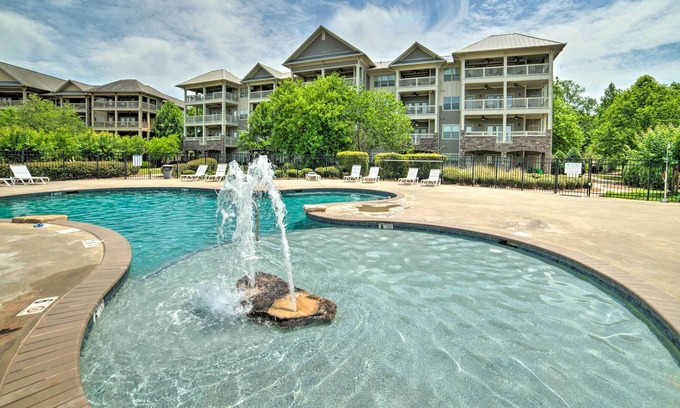 Talladega Condo | Lakeside Talladega Condo: Dock & Boat Launch!