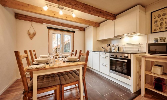 Brienz Ski Chalet | Lakeside Tiny House Brienz
