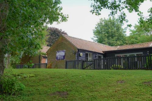 Norwich House | Lakeview at Lodge Farm