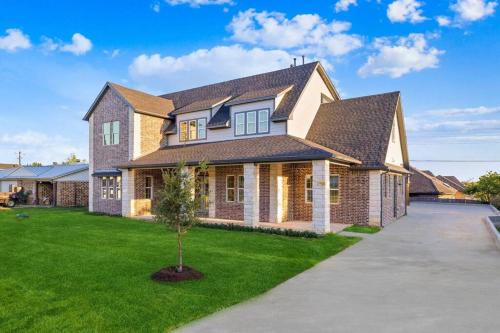 Lakewood Village House | Lakeview Oasis Home with Spa