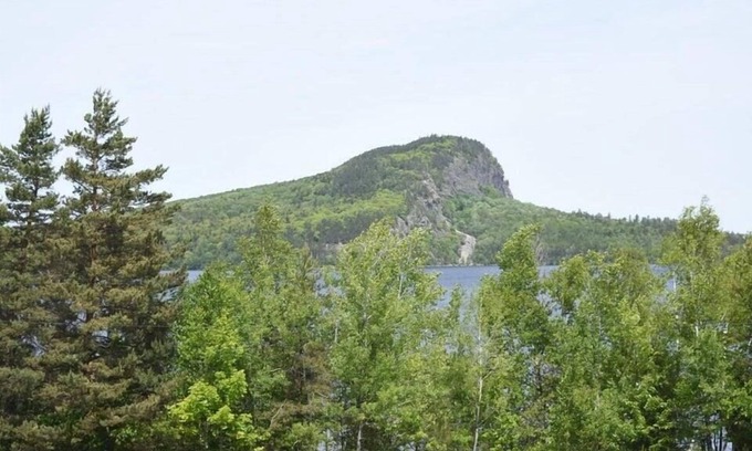 Northeast Somerset Condo | Lakeview Suite (Gorgeous view of Mount Kineo)