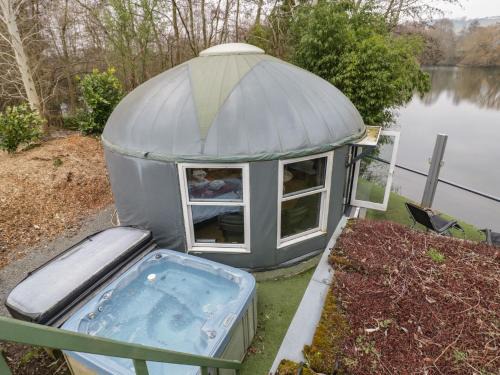 Tytherington House | Lakeview Yurt