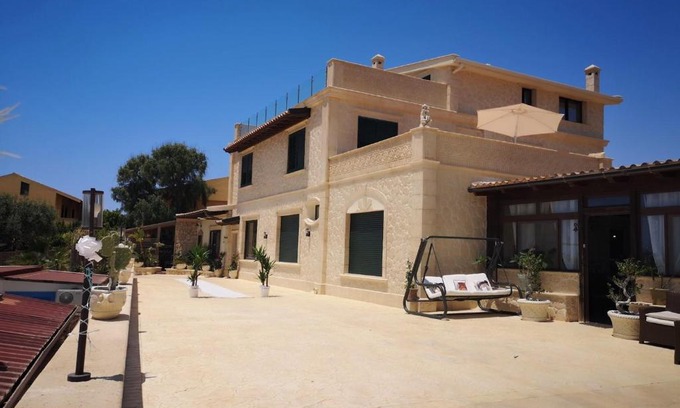Fiumenaro Bed & Breakfast | LALA SALAMA