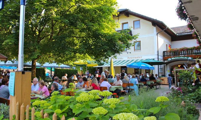 Altfraunhofen Hotel | Land-gut-Hotel Gasthof Waldschänke