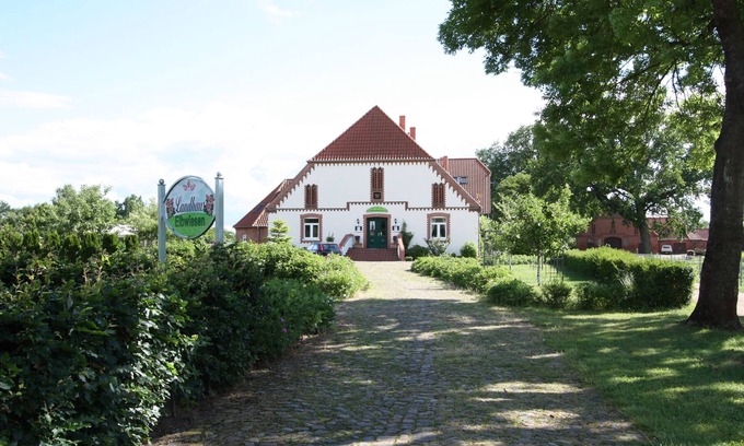 Gulstorf House | Landhaus Elbwiesen, Göpelhaus, Trakt 2